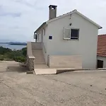 With A Parking Space Savar, Dugi Otok - 14373 דירה