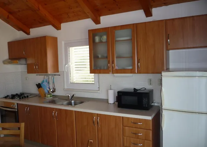 Апартаменты With A Parking Space Savar, Dugi Otok - 14373