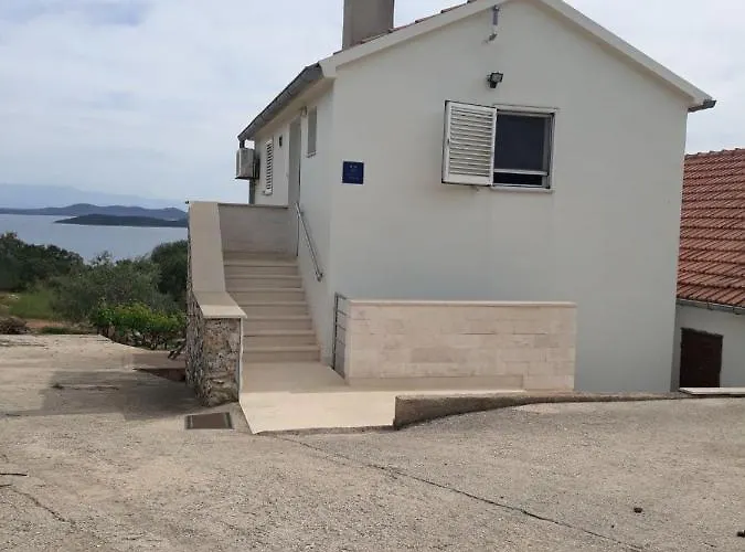 With A Parking Space Savar, Dugi Otok - 14373 דירה